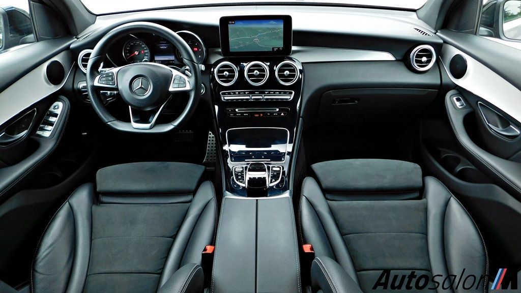 Mercedes GLC AMG Line 2017 Crna 67