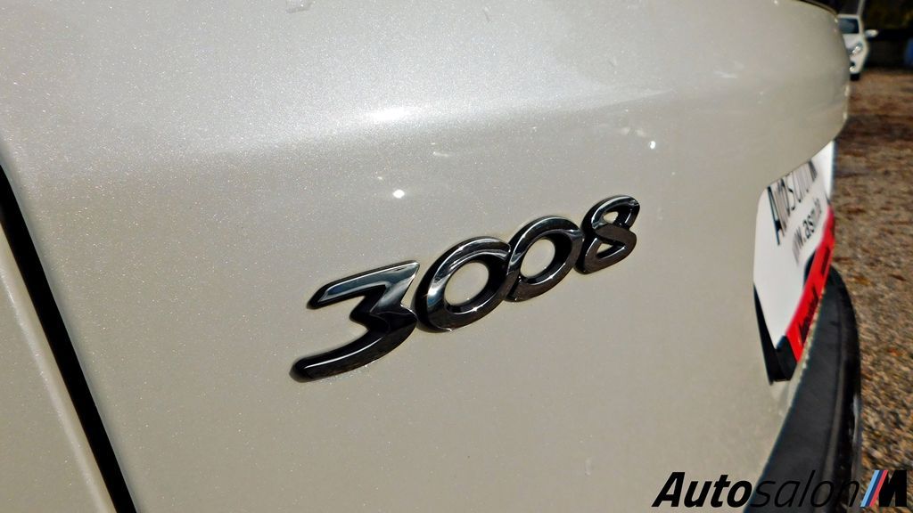 Peugeot 3008 1.6 BLUEHDI 2017 Bijela Perla 143000Km DSCN5048