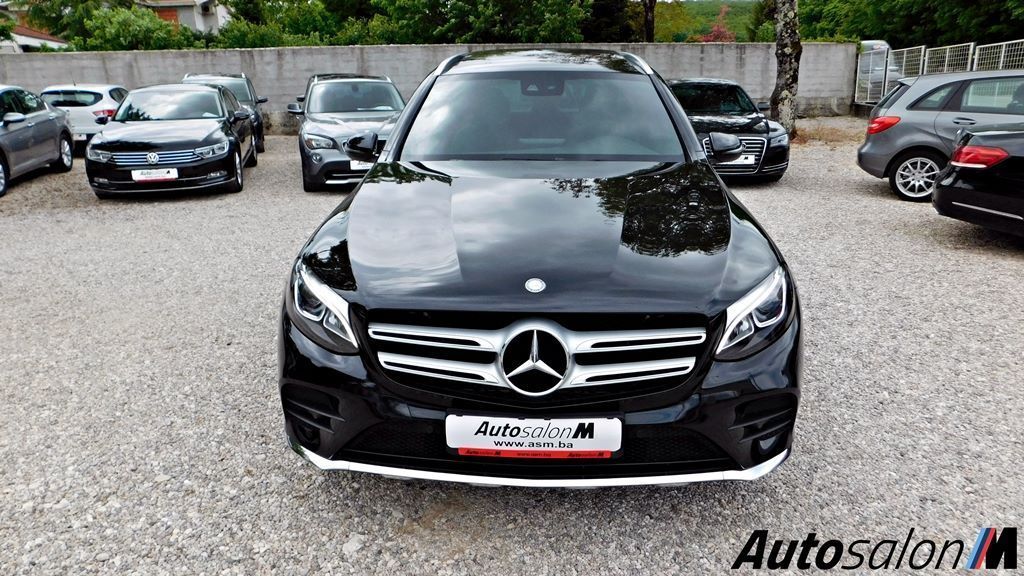 Mercedes GLC AMG Line 2017 Crna 24