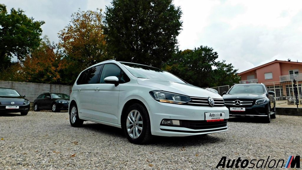 13 Volkswagen Touran 2.0 TDI DSG 2017 7 Sjedištadscn4779