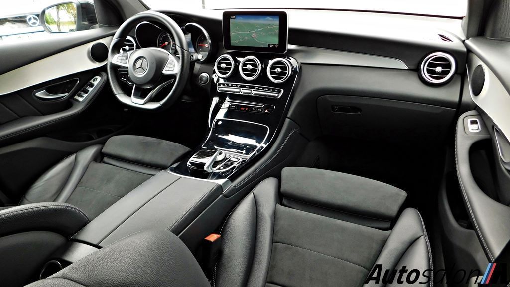 Mercedes GLC AMG Line 2017 Crna 69