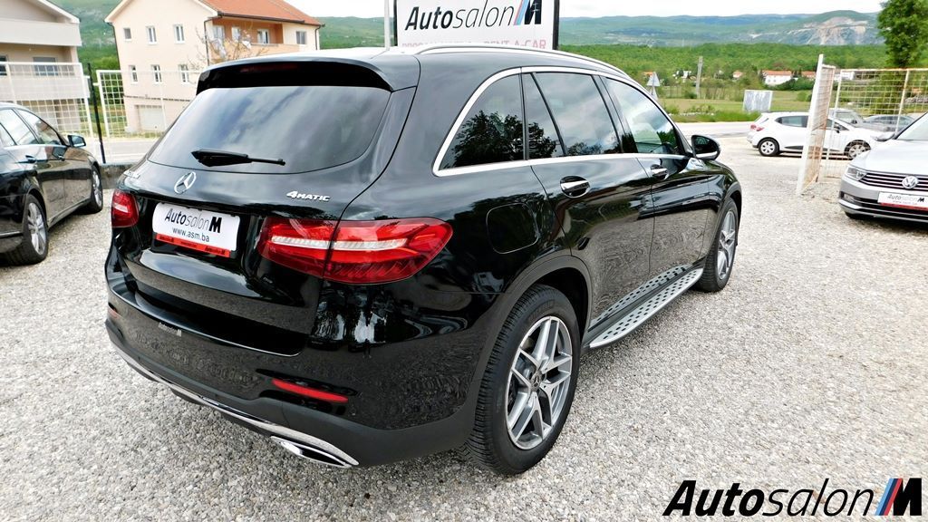 Mercedes GLC AMG Line 2017 Crna 30