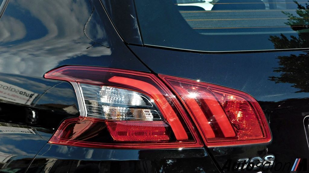 Peugeot 308 2018 Crni DSCN4377