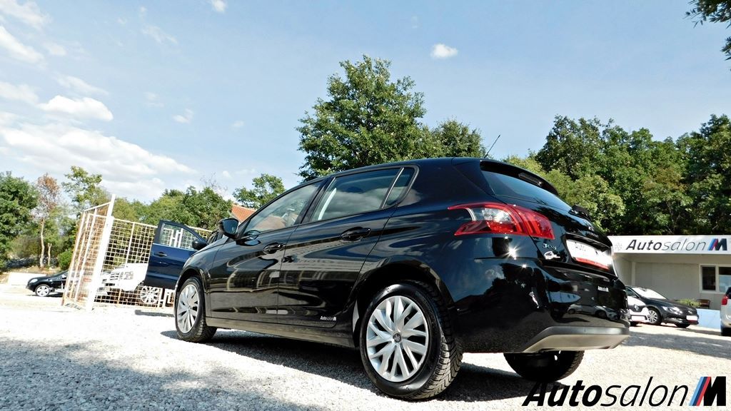 Peugeot 308 2018 Crni DSCN4380