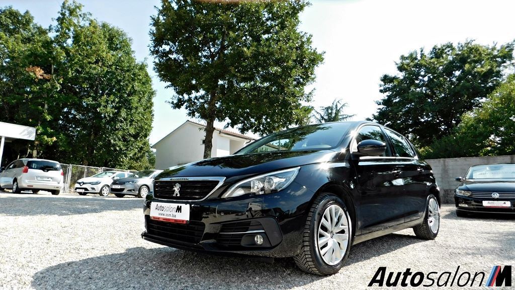 Peugeot 308 2018 Crni DSCN4374