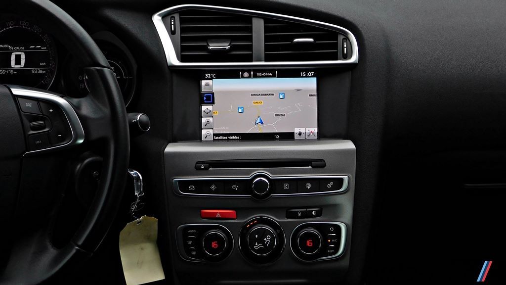 Citroen C4 1.6 Bluehdi Business 2017 Facelift DSCN3855