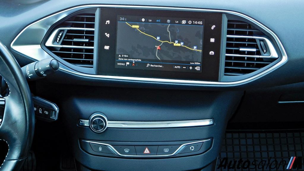 Peugeot 308 2018 Crni DSCN4384