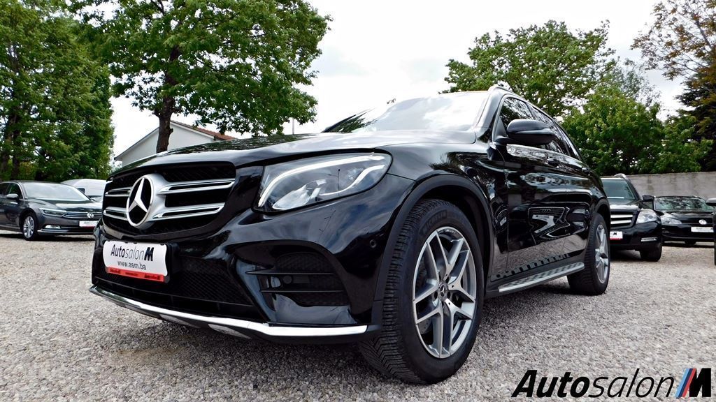 Mercedes GLC AMG Line 2017 Crna 21
