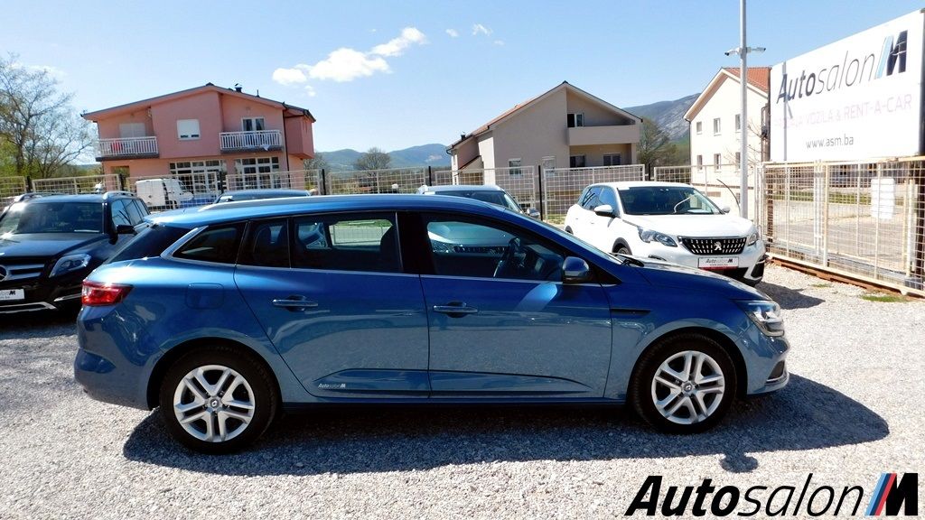 Renault Megane 2018 Karavan Plavidscn7480