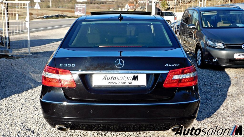 Mercedes E350 4Matic DSCN9181