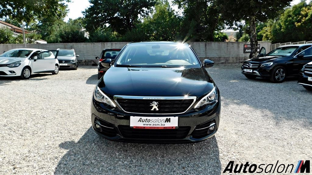 Peugeot 308 2018 Crni DSCN4359